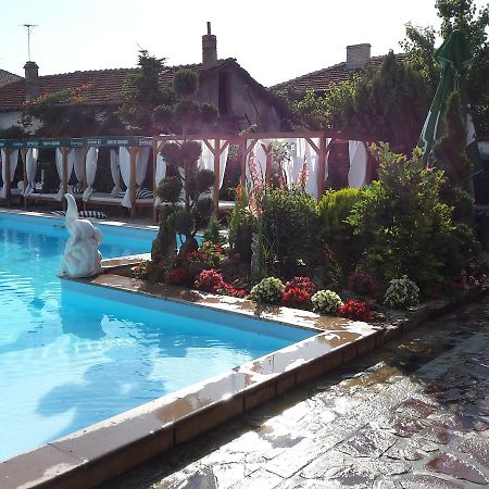Family Hotel Zhelkovi - Olympia Harmanli Kültér fotó