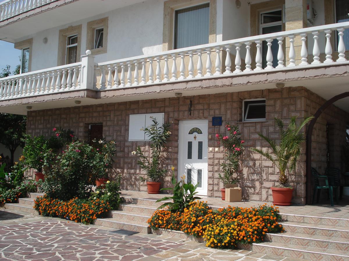 Family Hotel Zhelkovi - Olympia Harmanli Kültér fotó