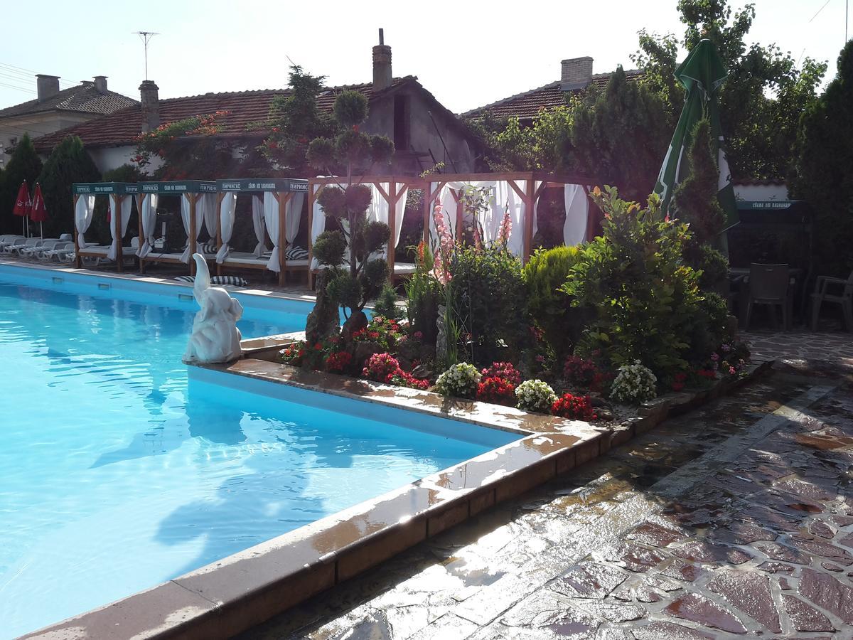 Family Hotel Zhelkovi - Olympia Harmanli Kültér fotó